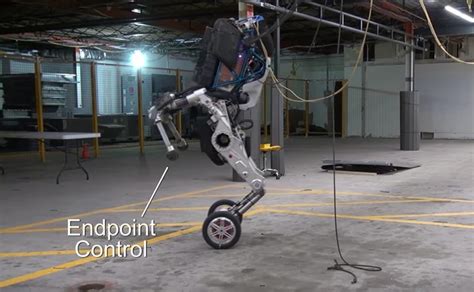 Boston Dynamics Unveils New Humanoid Robot Handle