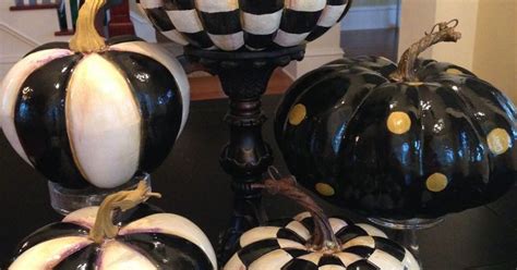 Lester green (born june 2, 1968), better known by his stage name beetlejuice, is an american entertainer, actor, and member of the the howard stern show's wack pack. How to paint black & white checkered pumpkin? | Hometalk