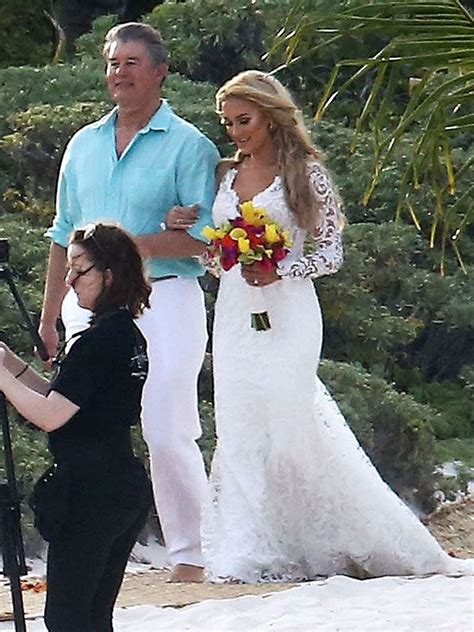 jason aldean and brittany kerr wedding see her lace dress
