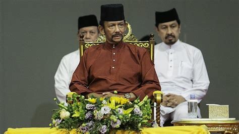 Sultan Withdraws Decision To Enforce Brunei S Gay Sex Stoning Law