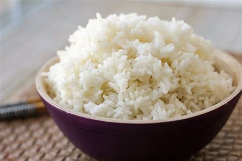 Shut and seal the lid. How to Make Fluffy White Rice in the Crockpot Express ...