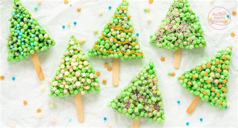 Backpapier verhindert, dass der kuchen beim backen zu dunkel wird eine goldige oberfläche. Weihnachtsbäumchen am Stiel | Rezept | Backen macht ...