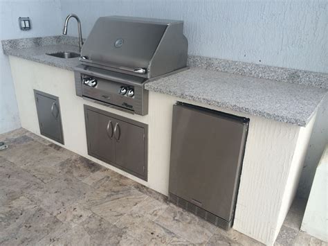 When the weather gets nice, one of the best ways to enjoy the great outdoors is by gathering up friends and family and cooking a delicious meal over a hot grill. Custom Outdoor Kitchen for Toll Brothers Luxury Home ...