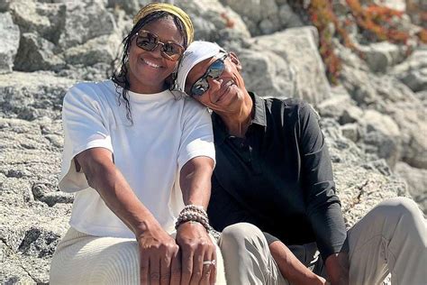 Michelle Obama Reveals In New Book How She And Barack Work At Their