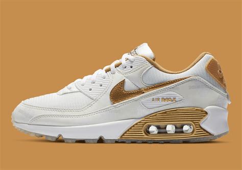 It was the first basketball sneaker to house nike air, but its innovative nature has since taken a back seat to its status as a street icon. Nike Air Max 90 Worldwide Pack Gold DA1342-170 ...