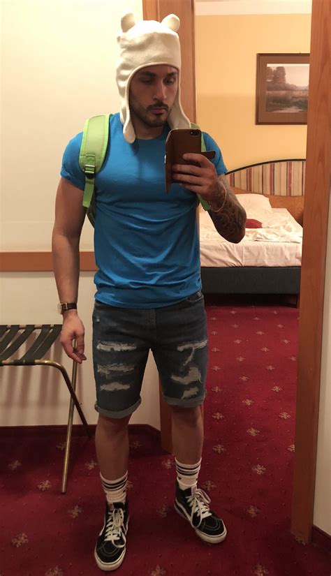 As revealed in davey, despite his heroic nature, he also takes a liking to a normal life without any recognition or praise for being a hero. Self Finn the Human : cosplay