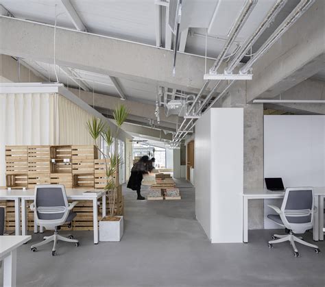 Ollie Workplace Interior Design By Within Beyond Studio 谷德设计网