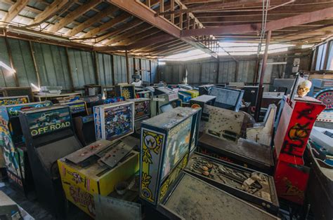 Arcade Machine Barnhouse Abandoned Florida