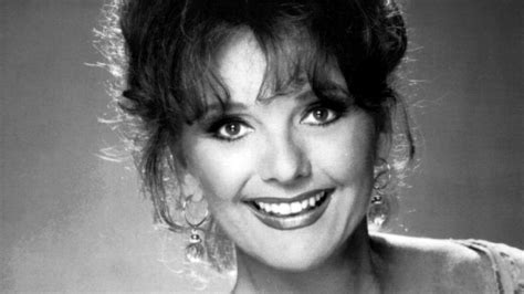 Dawn Wells Dies Mary Ann On Gilligans Island Remembered In Photos