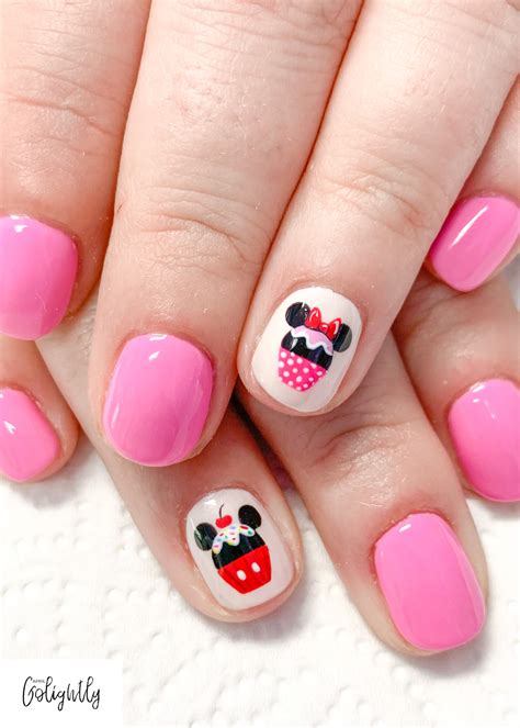 Disney Minnie And Mickey Mouse Nail Art Disney Nails Mickey Mouse