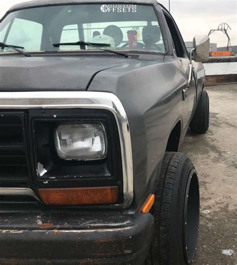 1986 Dodge D150 With 20x12 51 Vision Rocker And 24550r20 Hankook