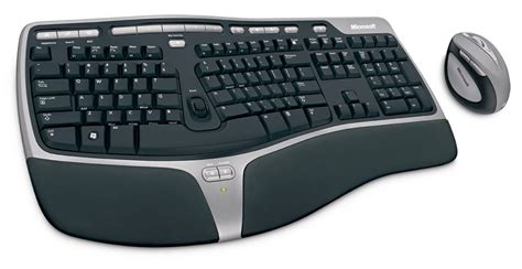Microsoft Natural Ergonomic Desktop 7000 Wireless Keyboard Review