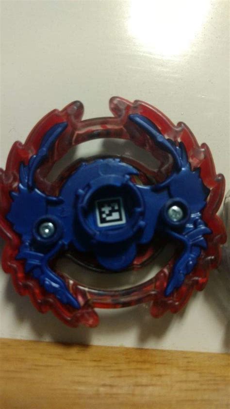 Scan code on beyblade burst slingshock top's energy layer to unleash the top and mix and match with other components in. Some QR codes! | Beyblade Amino