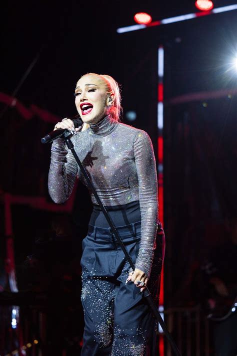 Gwen Stefani Stuns In Unusual Lacy Mini Dress And Fishnets Hello