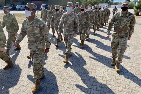 Army Reserve Welcomes Incoming Soldiers Amid Covid 19 Restrictions U