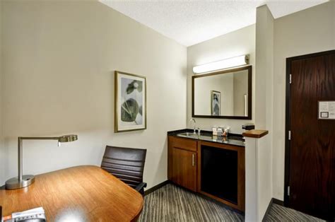 Hyatt Place Tampa Airportwestshore Tampa Fl Tpa Airport Stay Park Travel