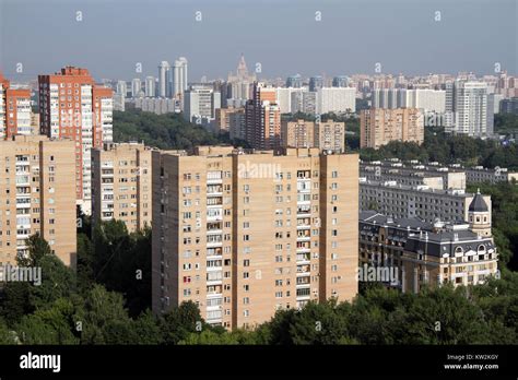 Apartments Apartment Block Moscow Hi Res Stock Photography And Images