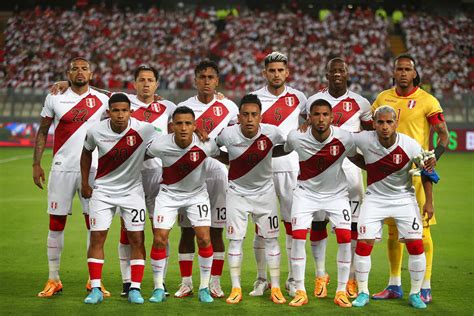 페루 대표팀 2022 카타르 패자부활전 이전에 바이컬러가 어디에 집중될지 파악 Infobae