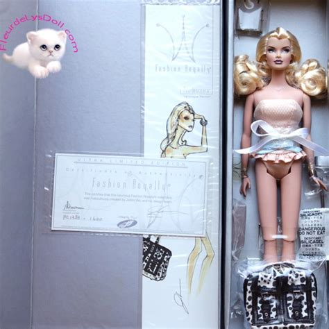 FASHION ROYALTY DOLL VERONIQUE PERRIN PEARLESCENCE 2004 NEW NRFB