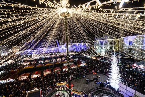 One Of The Most Beautiful Christmas Markets In Romania Opens In Sibiu