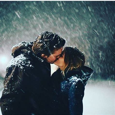 Couple Snow Fall Kiss Relationship Goal Happiness Cute