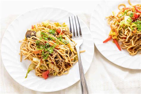 Sometimes i feel like i was born on the wrong continent. Food Wishes Lo Mein : Easy Chicken Chow Mein Recipe Ready In 25 Minutes - lifeexpectancyforu-wall