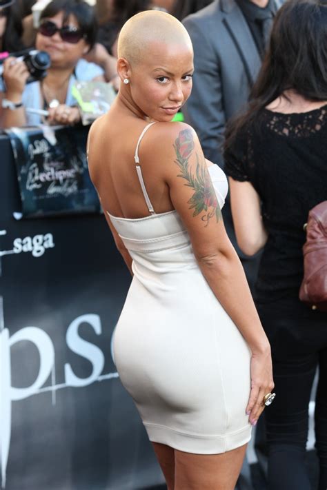 The 20 Sexiest Female Celebs With Awesome Booties