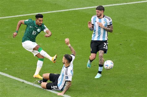 saudi arabia stun lionel messi s argentina in world cup opener