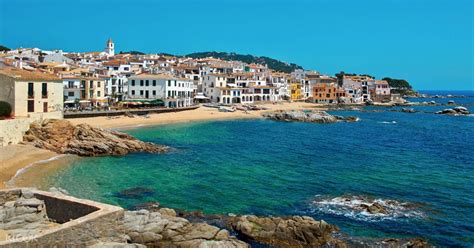 Girona And Costa Brava Day Tour From Barcelona Small Group