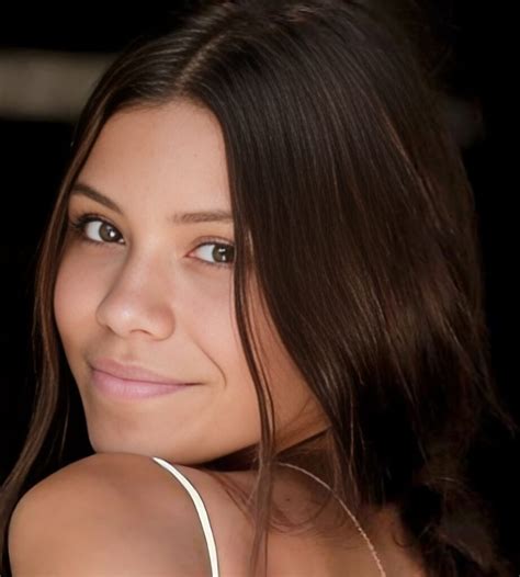 Alexa Perez Actress Wikipedia Age Height Biography Videos And