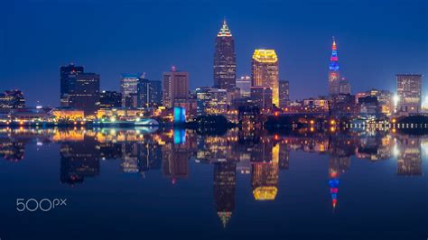 Cleveland skyline at night - Cleveland skyline at night | Cleveland skyline, Skyline, Night skyline