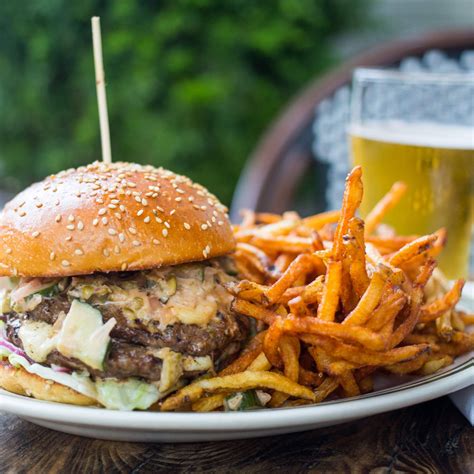 The Absolute Best Burger Joints In All Of Philly Philadelphia Recipes