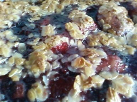 Kuchen : Butterkuchen mit roter Grütze ( Becherkuchen ...