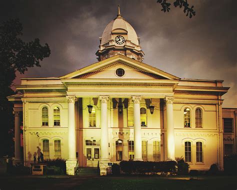 Colbert County Courthouse At Sunset Tuscumbia Alabama
