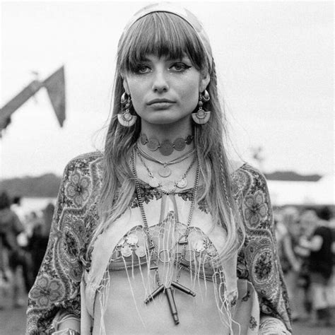 The Most Mesmerizing Photos Of Women Taken At Woodstock Kiwireport Photos Of Women
