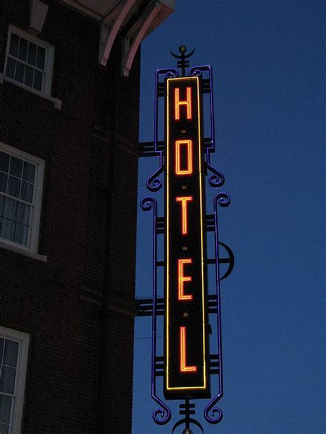 Neon Sign For Hotel At Old Town Vintage Neon Signs Neon Signs