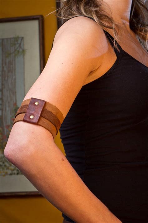 Etsy Leather Bicep Archery Leather Armguardarm Bracer Brown Wolf Etsy Krell Loung1947