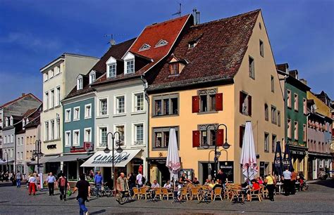 Die altstadt in saarbrücken ist zwar relativ klein, aber dennoch sehr schön. Am St. Johanner Markt in Saarbrücken, ... Foto & Bild ...