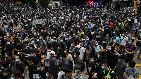 Proteste In Hongkong Peking Stellt Alles Auf Den Kopf Tagesschau De