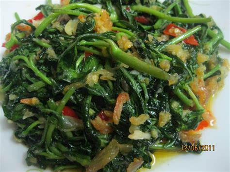 Ketika memasak sayuran tidak terlalu lama sehingga berbagai. Dari Dapur Maklong: Sayur Pucuk Kurma..