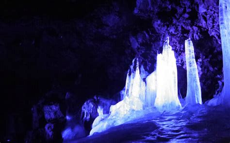 鳴沢氷穴 Narusawa Ice Cave Japaneseclassjp