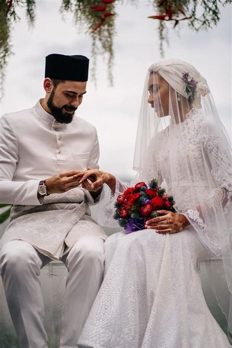Meanwhile, adam's brother, actor ashraf sinclair, said that the family is thrilled to welcome yuna. Yuna dan Adam Sah Bergelar Suami Isteri