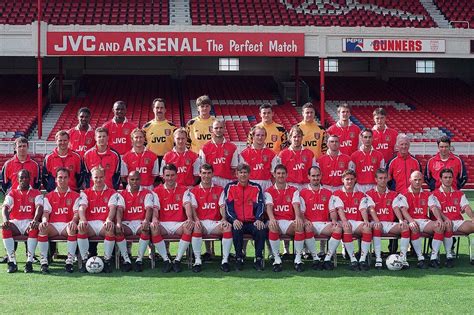 Arsene Wenger 20 Years Of Team Photos Irish Mirror Online