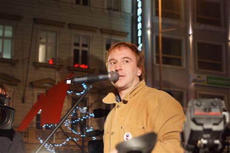Mikuláš minář se svým zákulisním štábem už vymyslel, co v listopadu. Chci dostat do politiky stovky schopných a poctivých lidí ...
