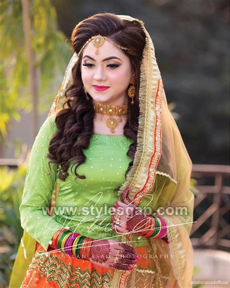Latest Bridal Mehndi Dresses Designs 2024 2025 Collection