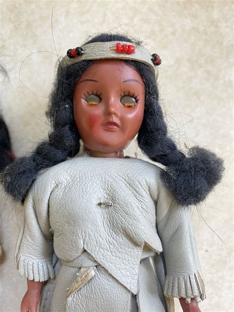 Vintage 7 Native American Indian Girl Doll W Leather Costume Papoose Ebay