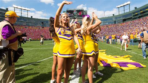 Spirited College Football Cheerleaders In 2016