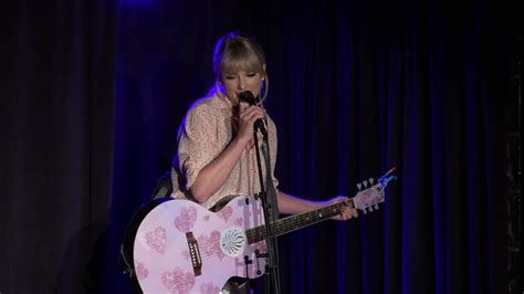 Watch Taylor Swift Perform Shake It Off At Stonewall Inn Mashable