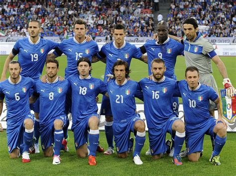 Italy Football Wallpaper Phone Free Download Italia Wallpapers X For Your Desktop