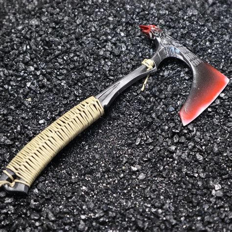 2nd channel is where i do my live streams! Apex Legends Bloodhound Heirloom Axe - miniatura (props ...